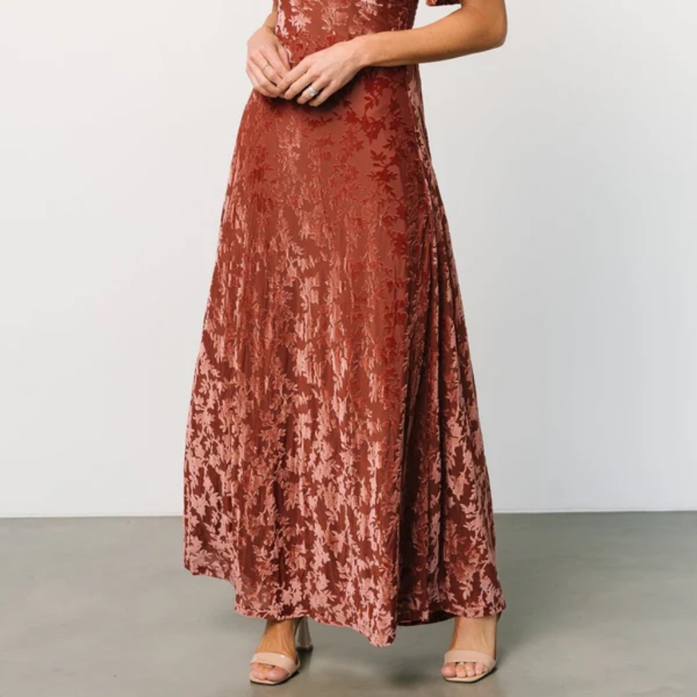 Baltic Born - Everley Velvet Maxi Dress - Cinnamon - M
